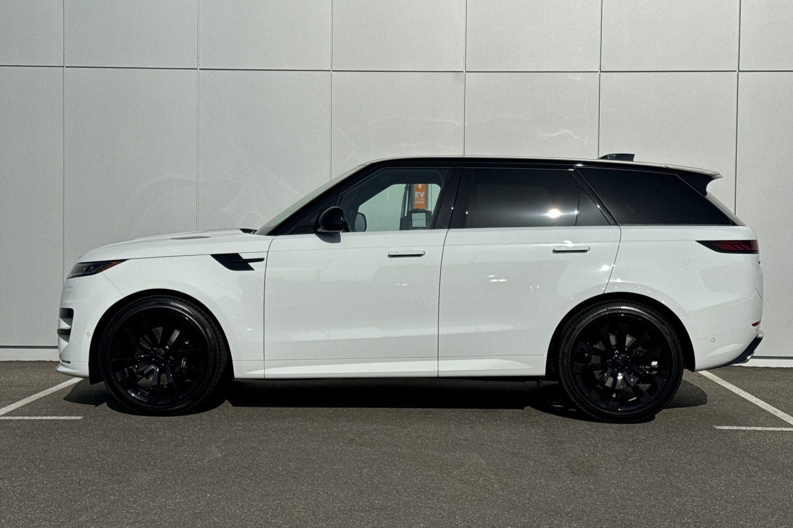 2026 Land Rover Range Rover Sport Dynamic SE