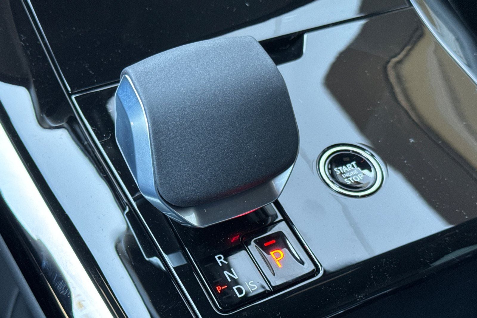 2026 Land Rover Range Rover Sport Dynamic SE