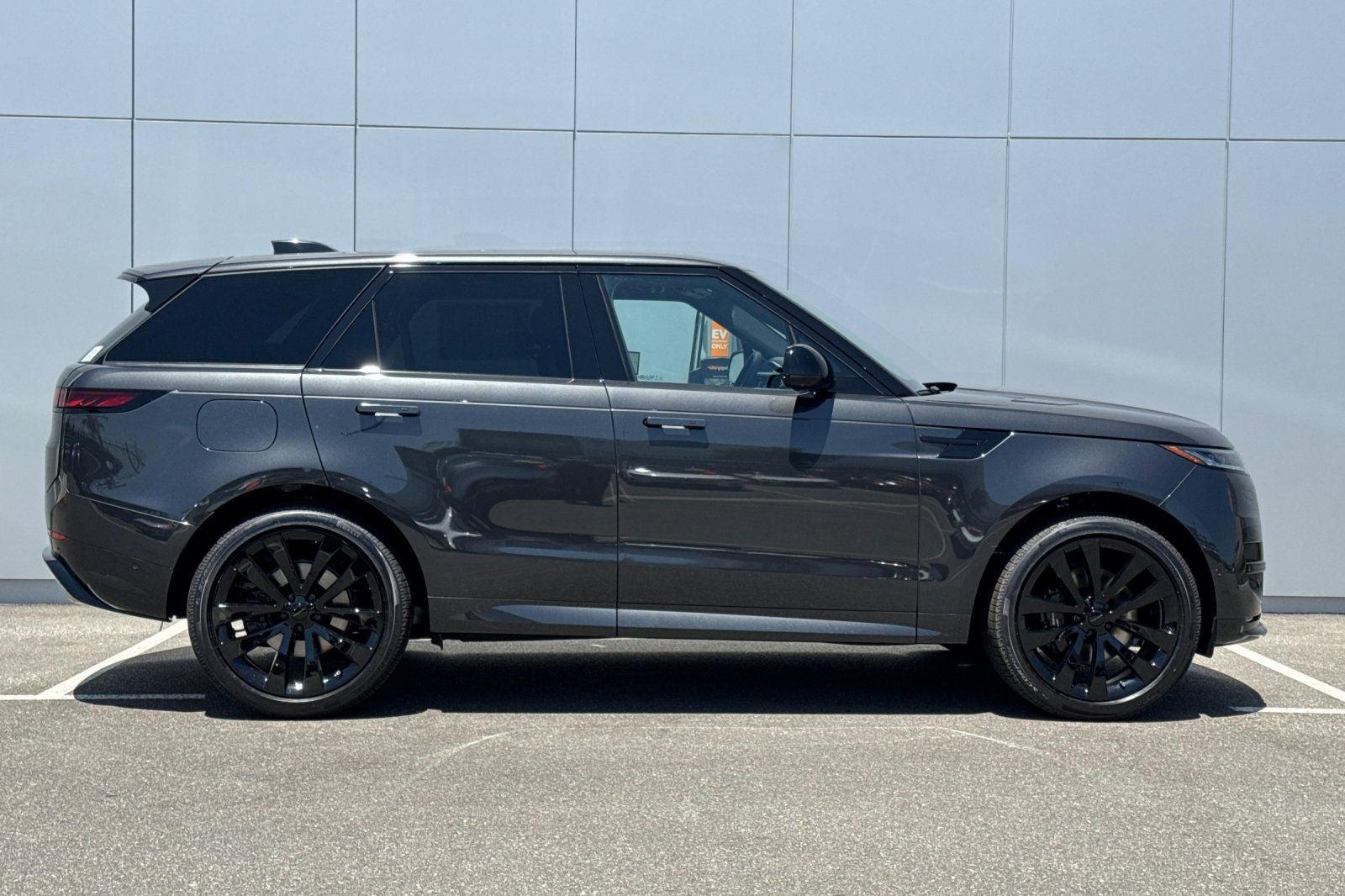 2026 Land Rover Range Rover Sport Dynamic SE