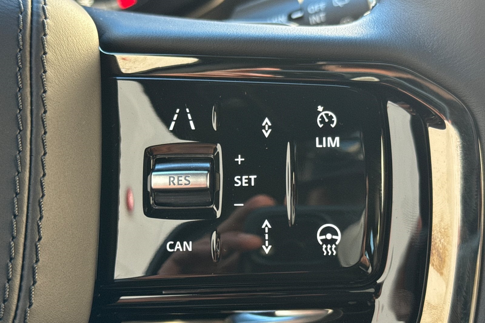 2026 Land Rover Range Rover Sport Dynamic SE