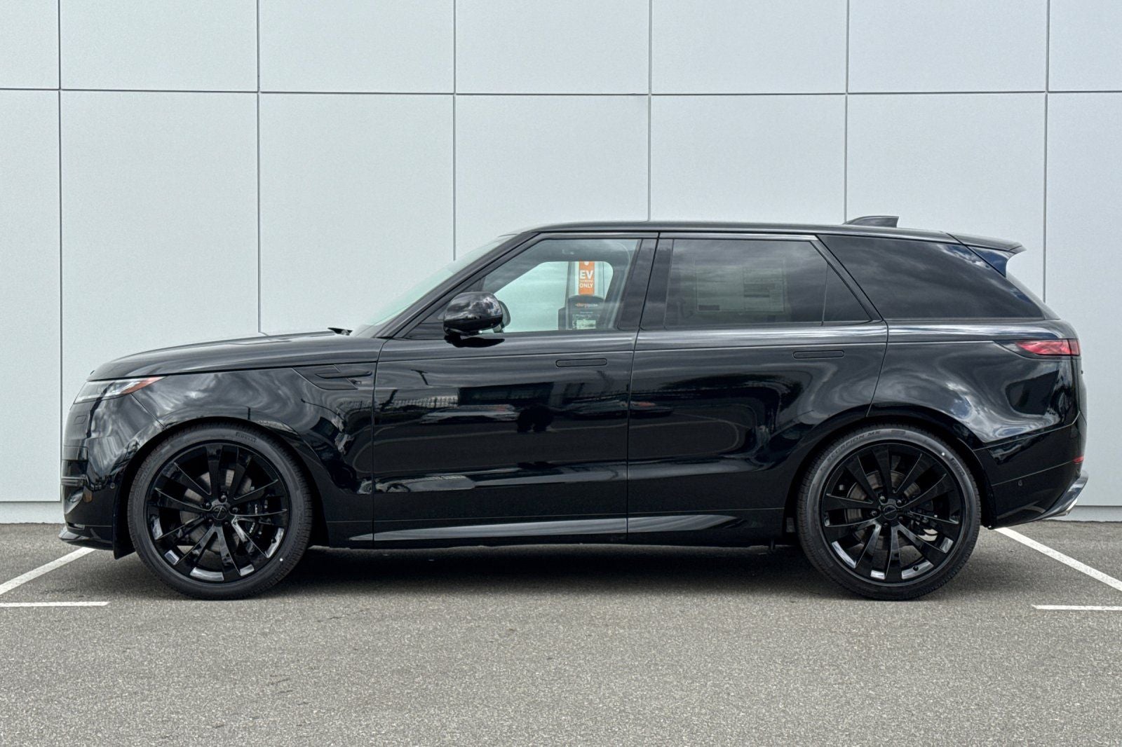 2026 Land Rover Range Rover Sport Dynamic SE