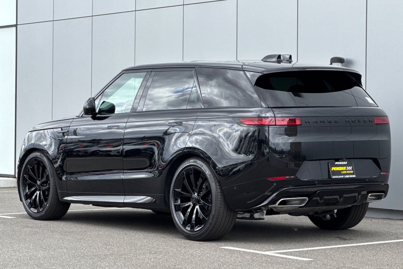 2026 Land Rover Range Rover Sport Dynamic SE
