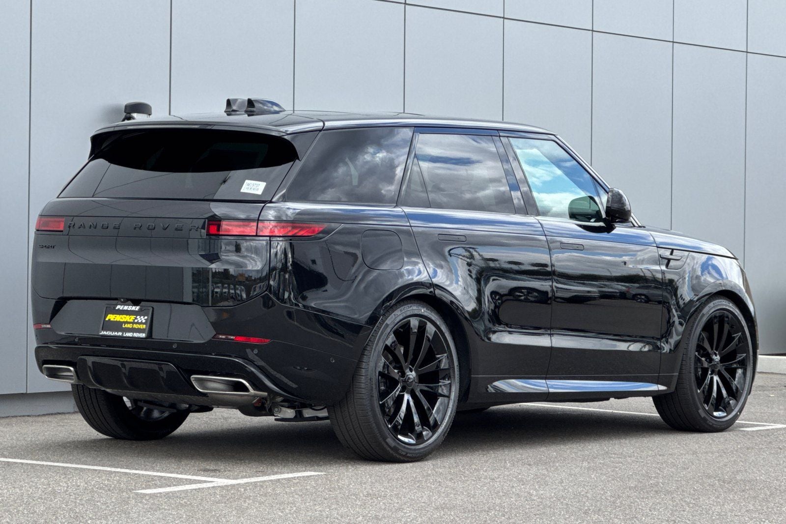 2026 Land Rover Range Rover Sport Dynamic SE