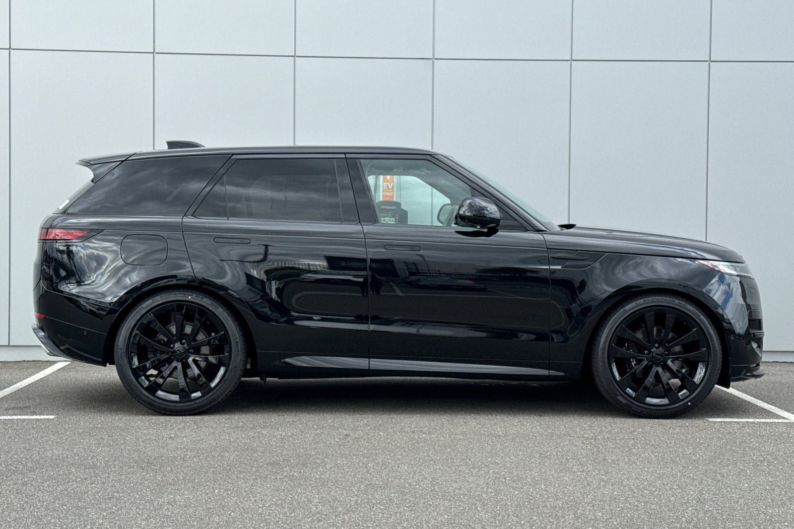 2026 Land Rover Range Rover Sport Dynamic SE
