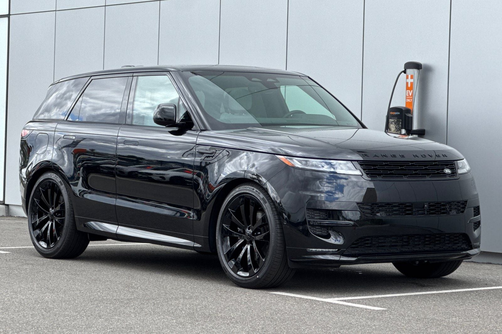 2026 Land Rover Range Rover Sport Dynamic SE