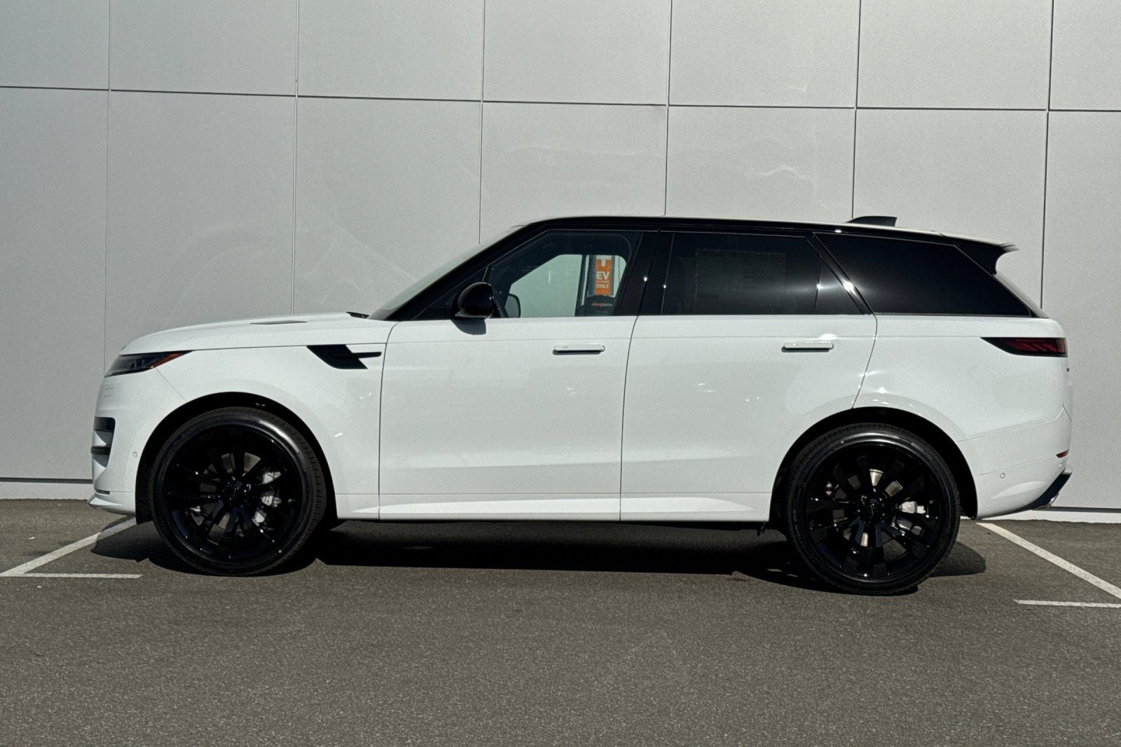 2026 Land Rover Range Rover Sport Dynamic SE