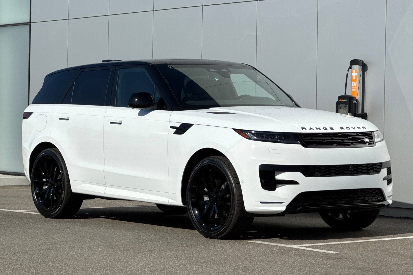 2026 Land Rover Range Rover Sport Dynamic SE