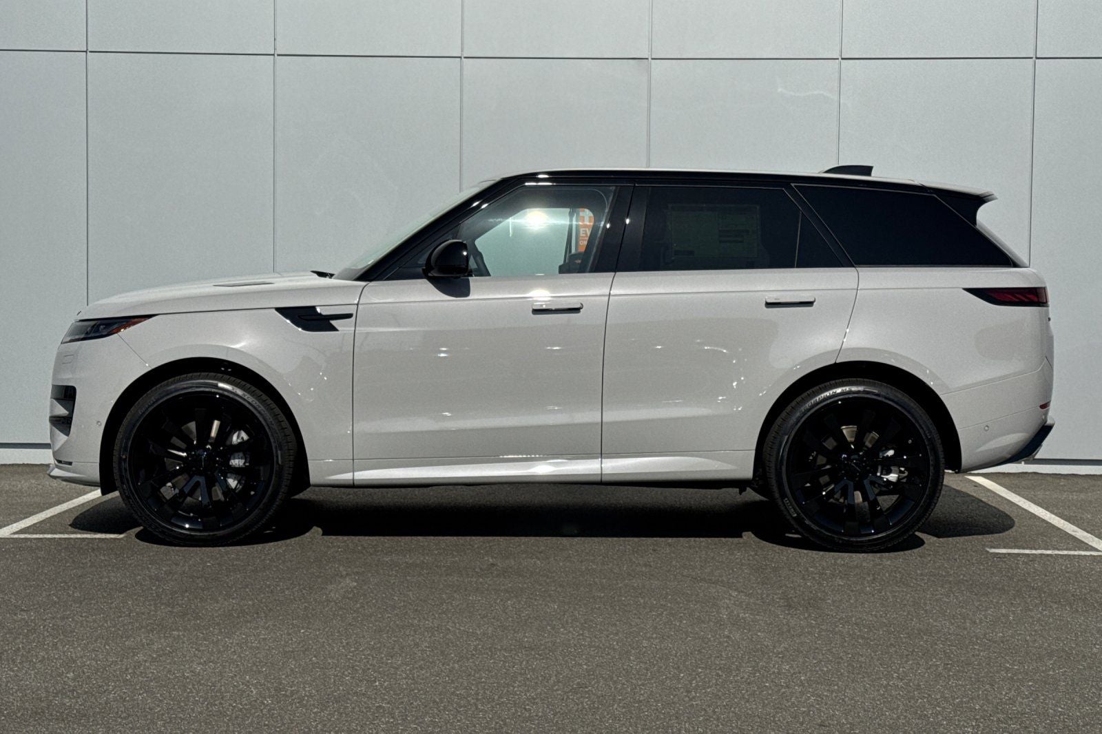 2026 Land Rover Range Rover Sport Dynamic SE
