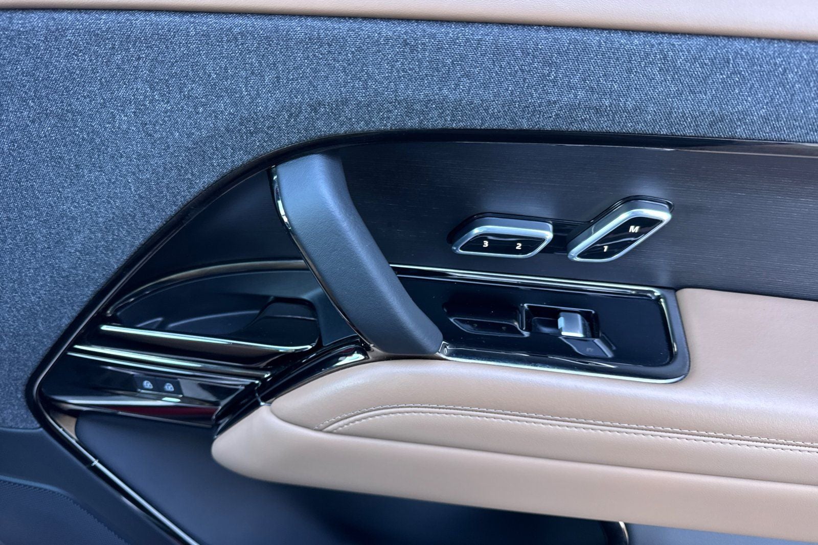 2024 Land Rover Range Rover Sport SE