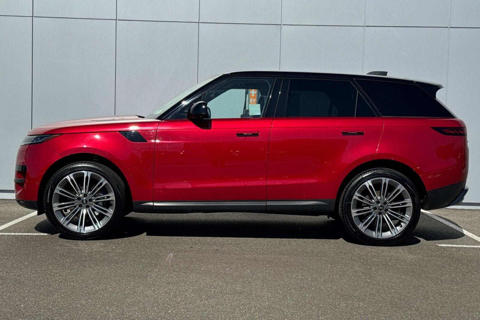 2024 Land Rover Range Rover Sport SE