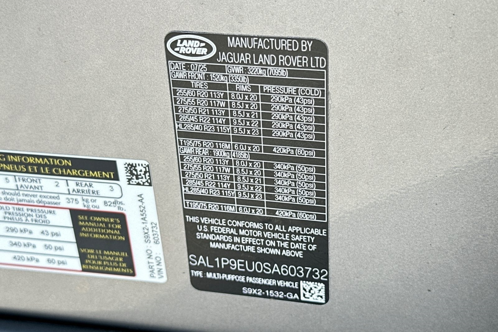 2025 Land Rover Range Rover Sport SE