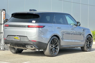 2025 Land Rover Range Rover Sport SE