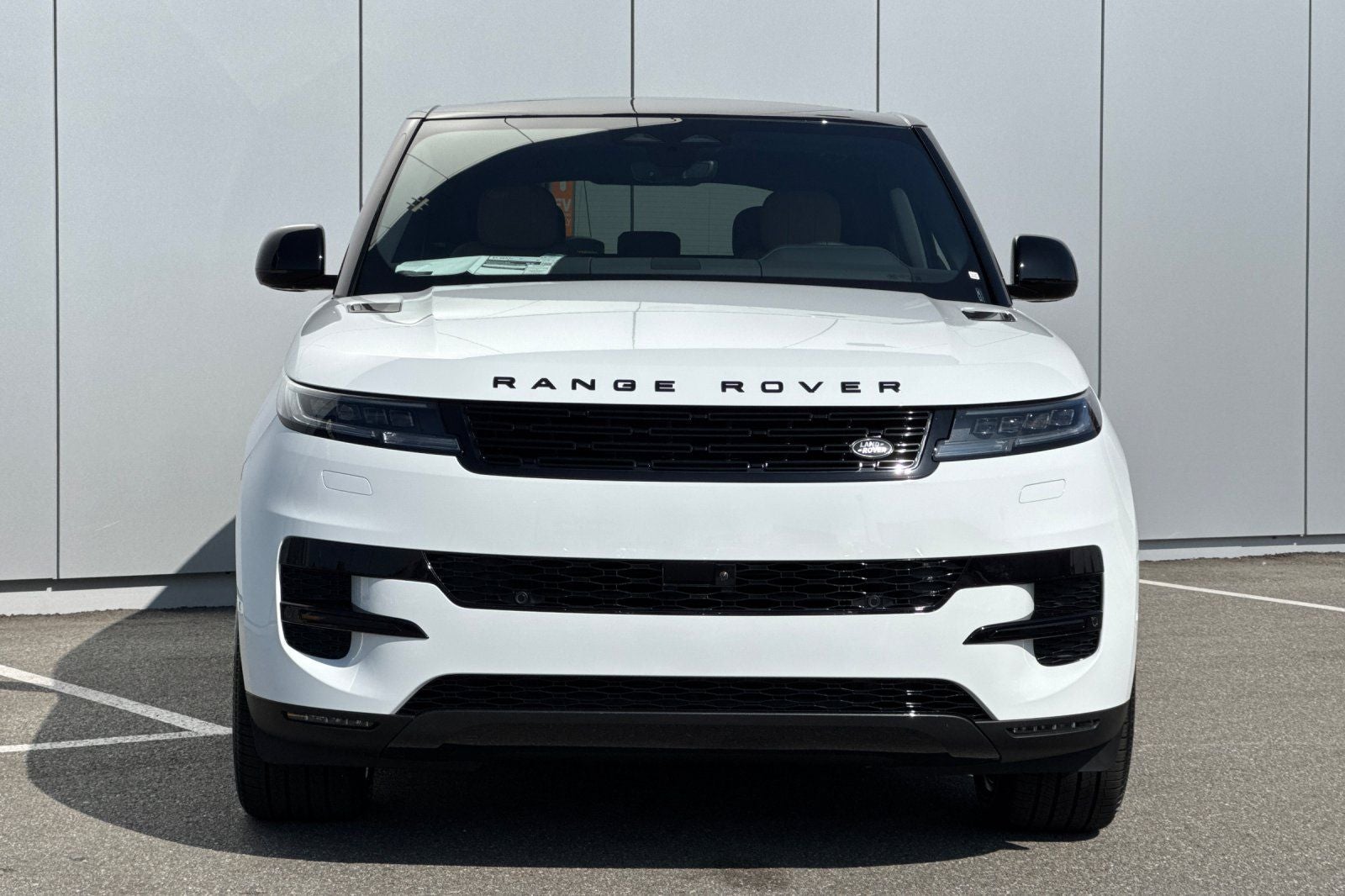 2026 Land Rover Range Rover Sport SE
