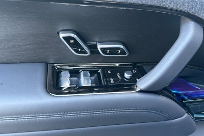 2026 Land Rover Range Rover Sport SE