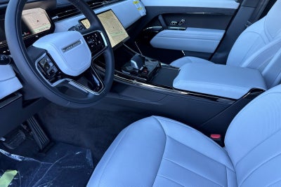 2026 Land Rover Range Rover Sport SE