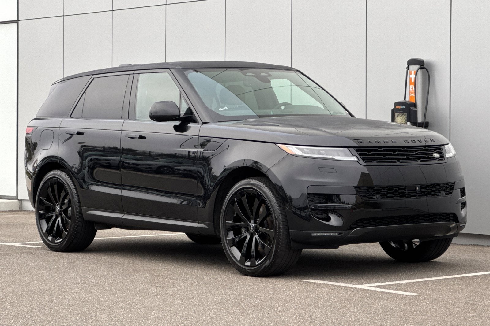 2024 Land Rover Range Rover Sport SE