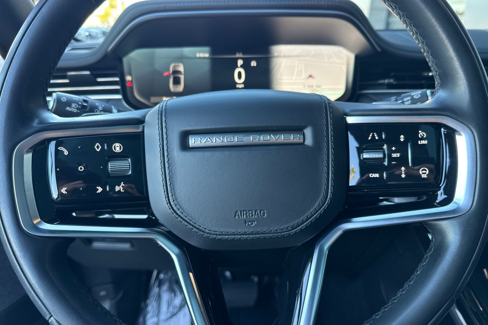 2025 Land Rover Range Rover Sport SE