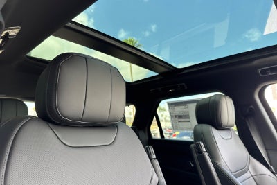 2026 Land Rover Range Rover Sport SE