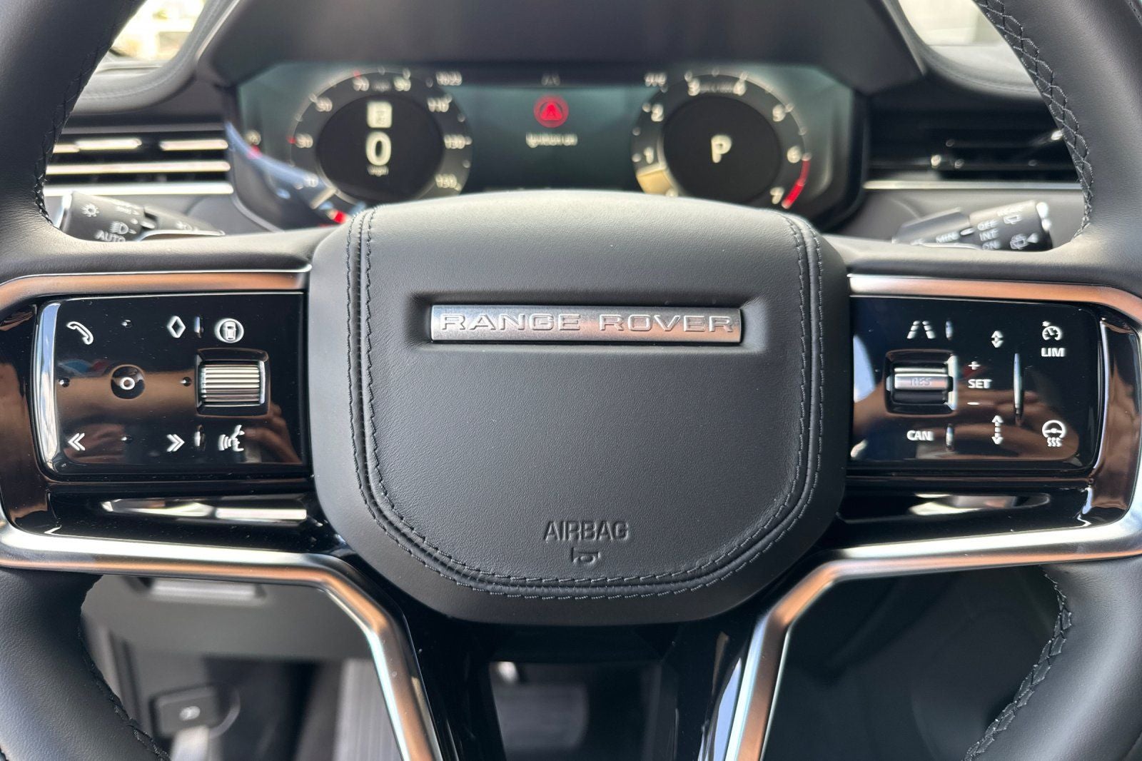 2026 Land Rover Range Rover Sport SE