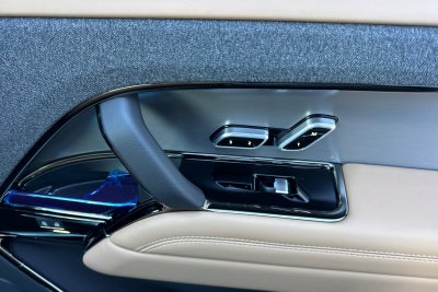2026 Land Rover Range Rover Sport SE