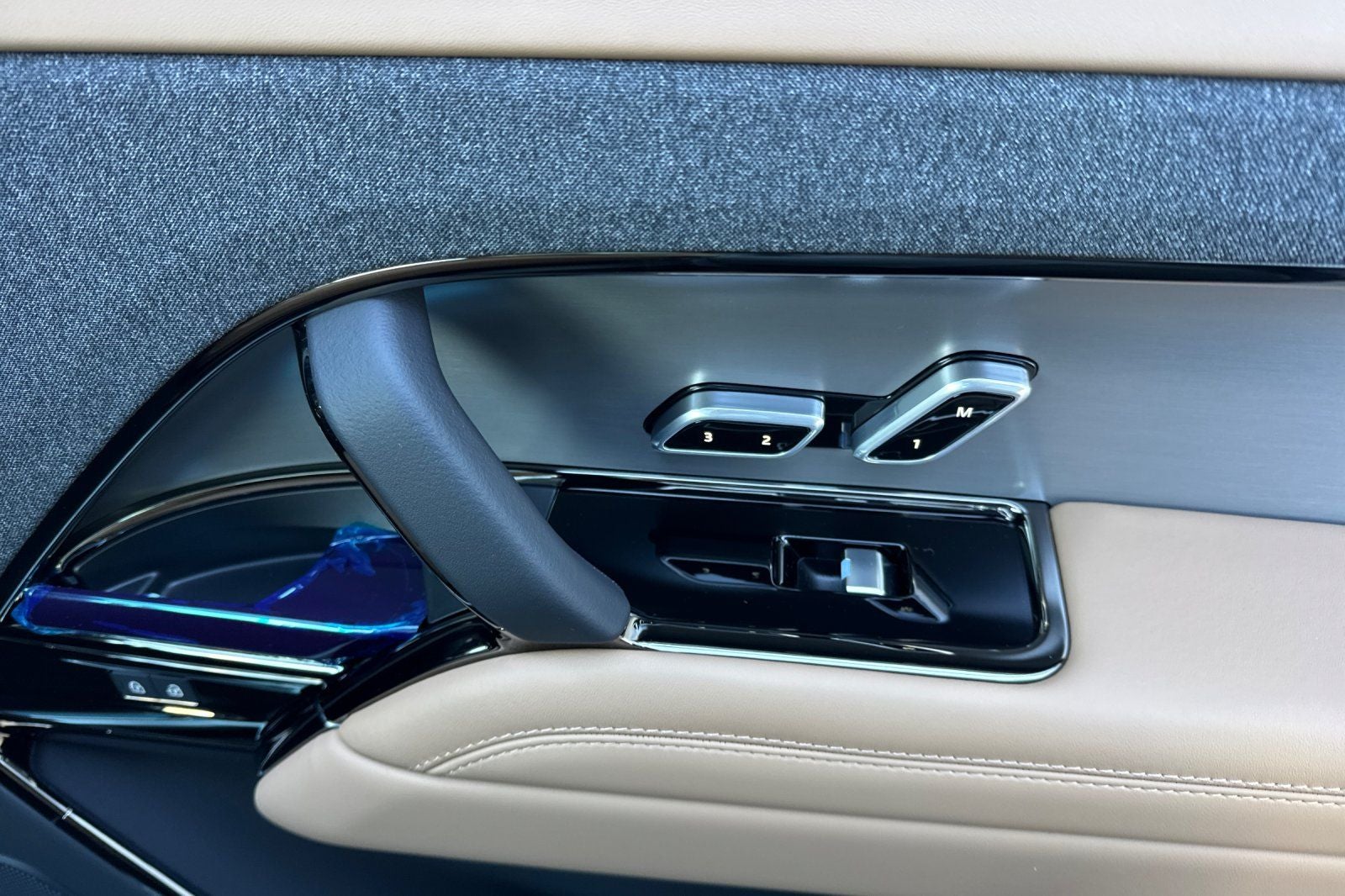 2026 Land Rover Range Rover Sport SE