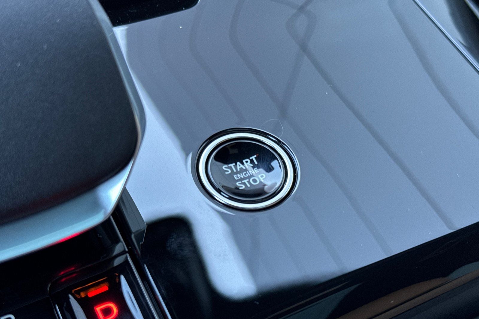 2026 Land Rover Range Rover Sport SE