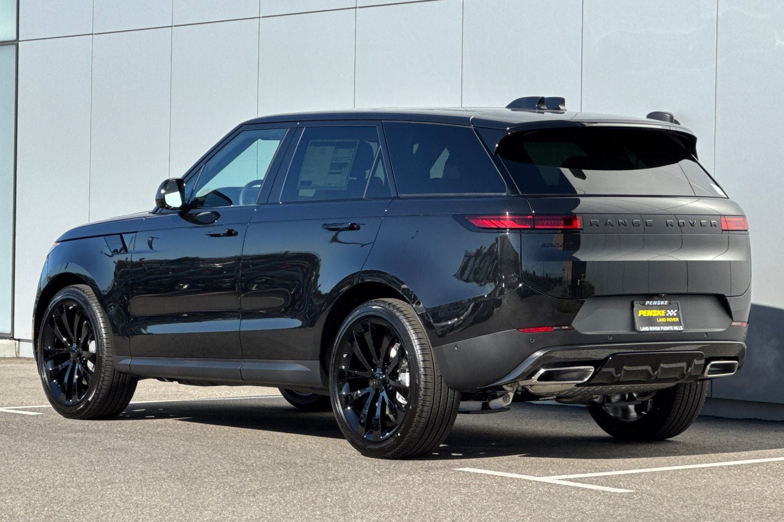 2026 Land Rover Range Rover Sport SE