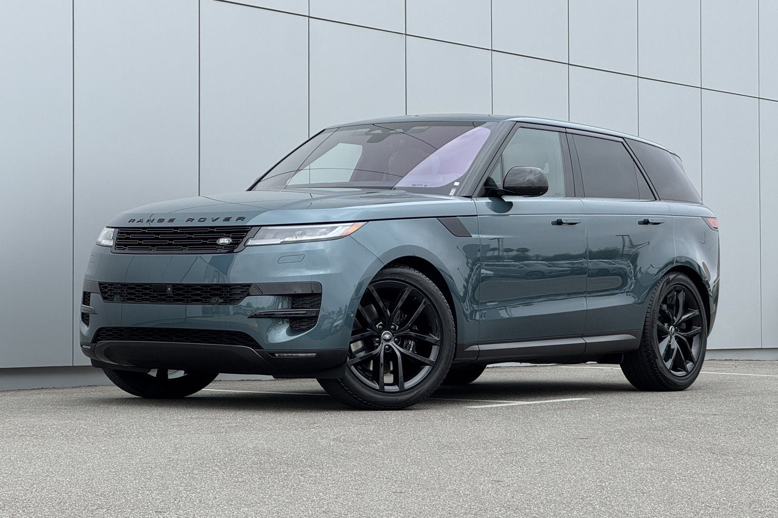 2023 Land Rover Range Rover Sport SE