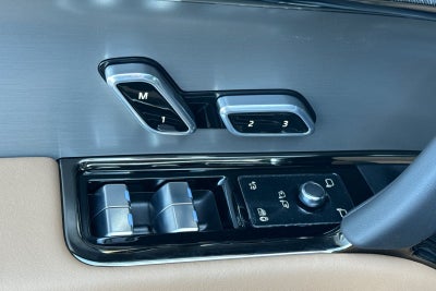 2026 Land Rover Range Rover Sport SE