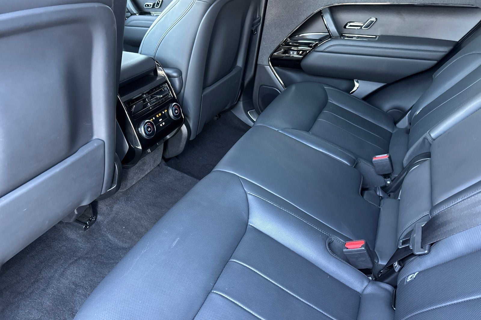 2023 Land Rover Range Rover Sport SE