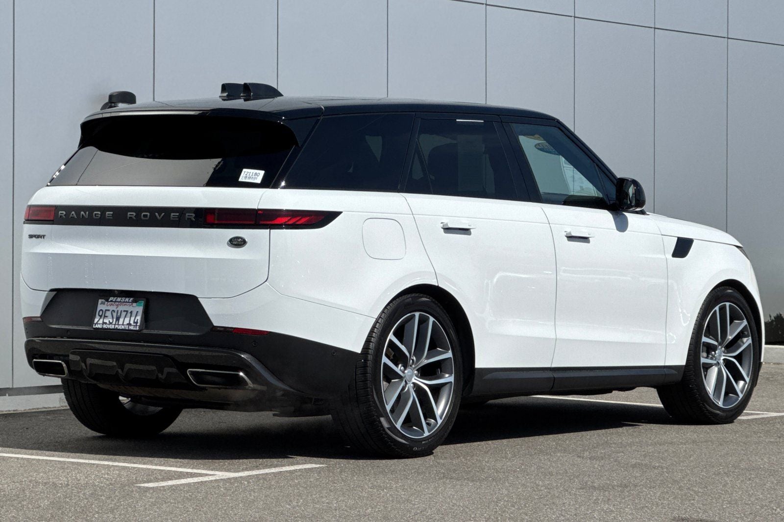 2023 Land Rover Range Rover Sport SE