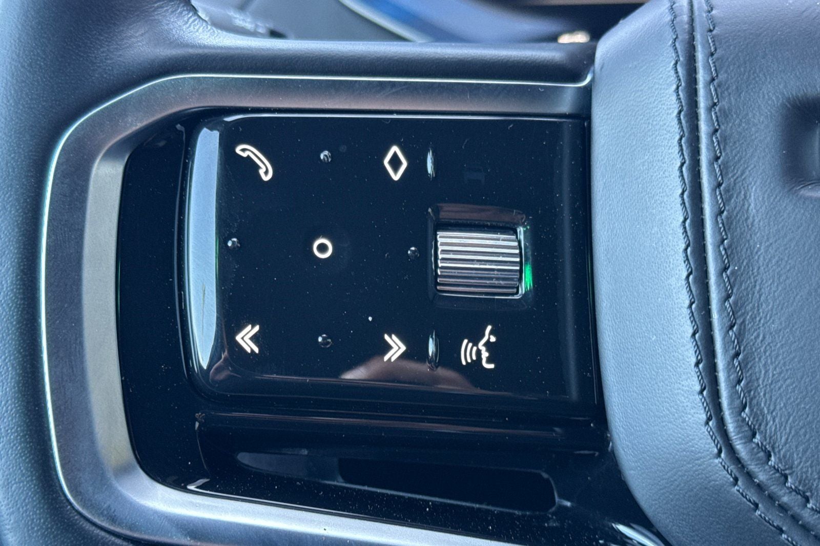 2023 Land Rover Range Rover Sport SE