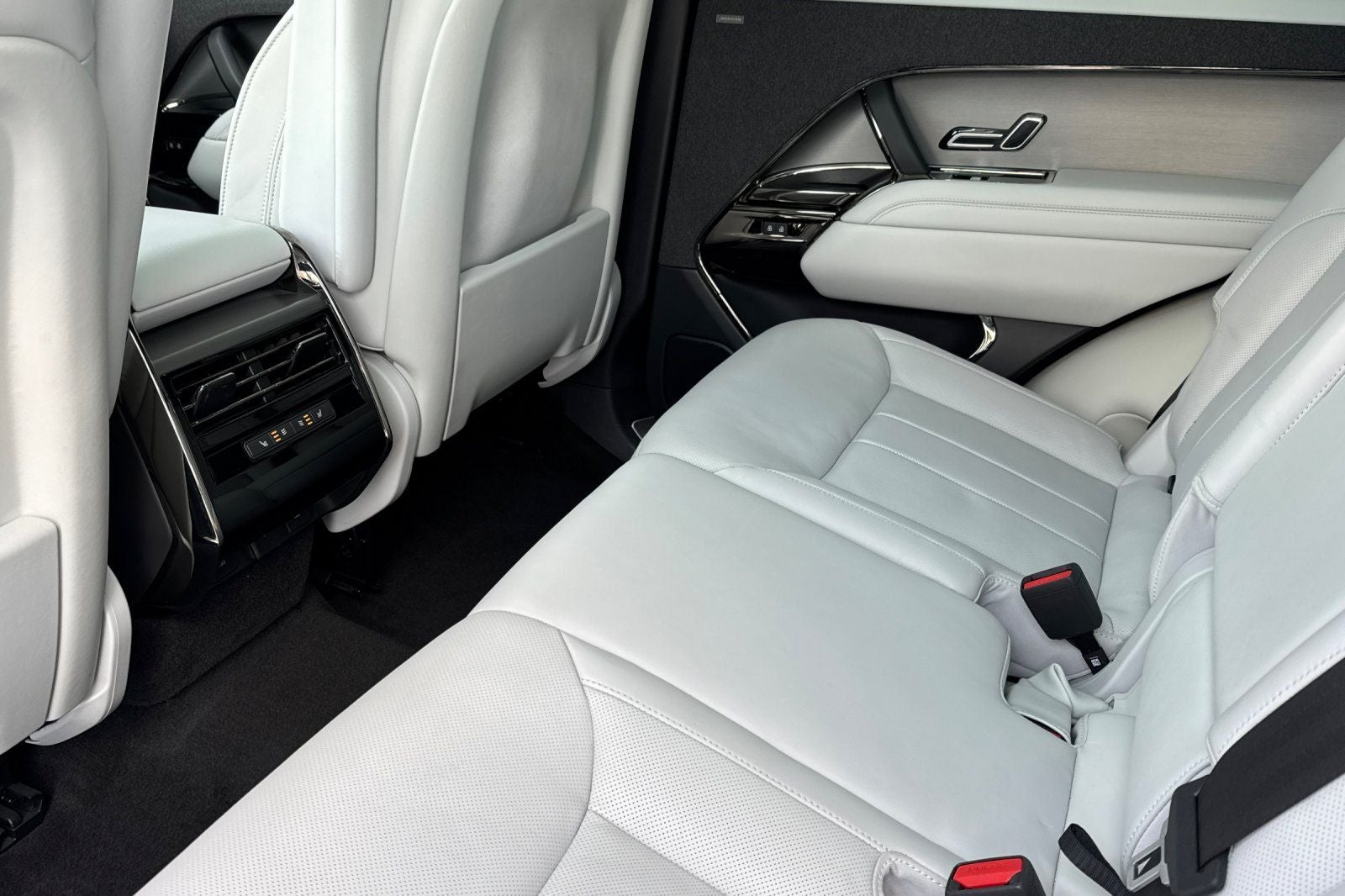 2023 Land Rover Range Rover Sport SE