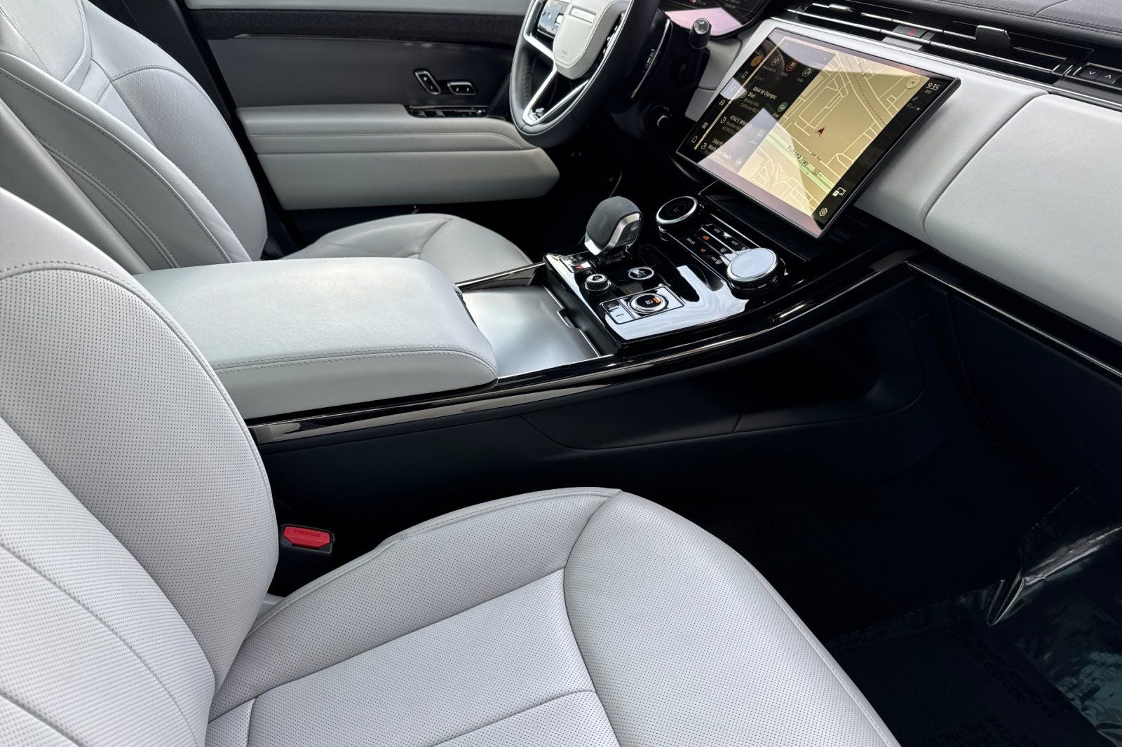 2023 Land Rover Range Rover Sport SE