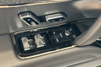 2026 Land Rover Range Rover Sport SE