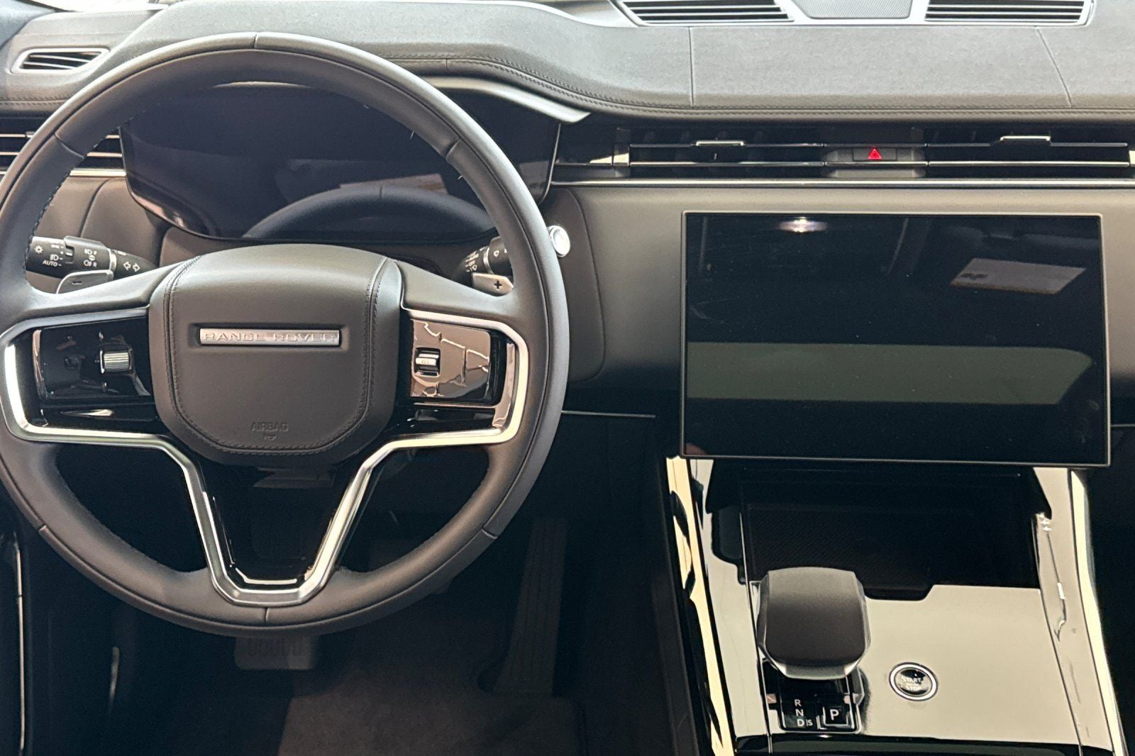 2026 Land Rover Range Rover Sport SE