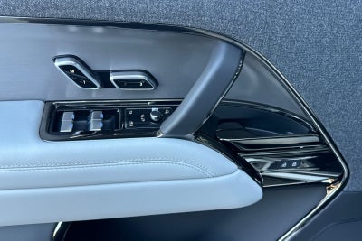 2026 Land Rover Range Rover Sport SE