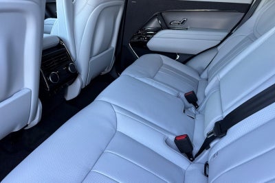 2026 Land Rover Range Rover Sport SE