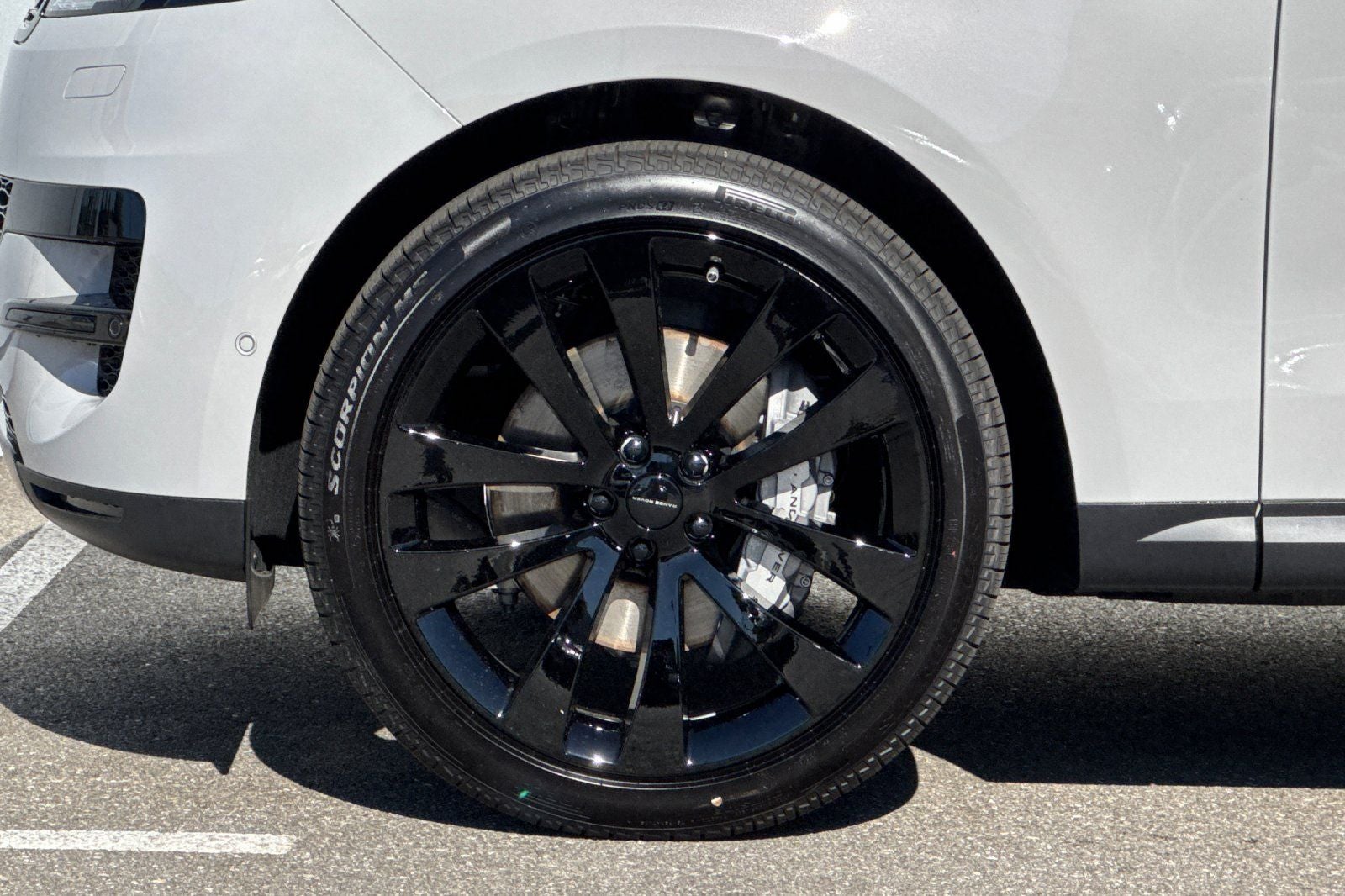 2026 Land Rover Range Rover Sport SE
