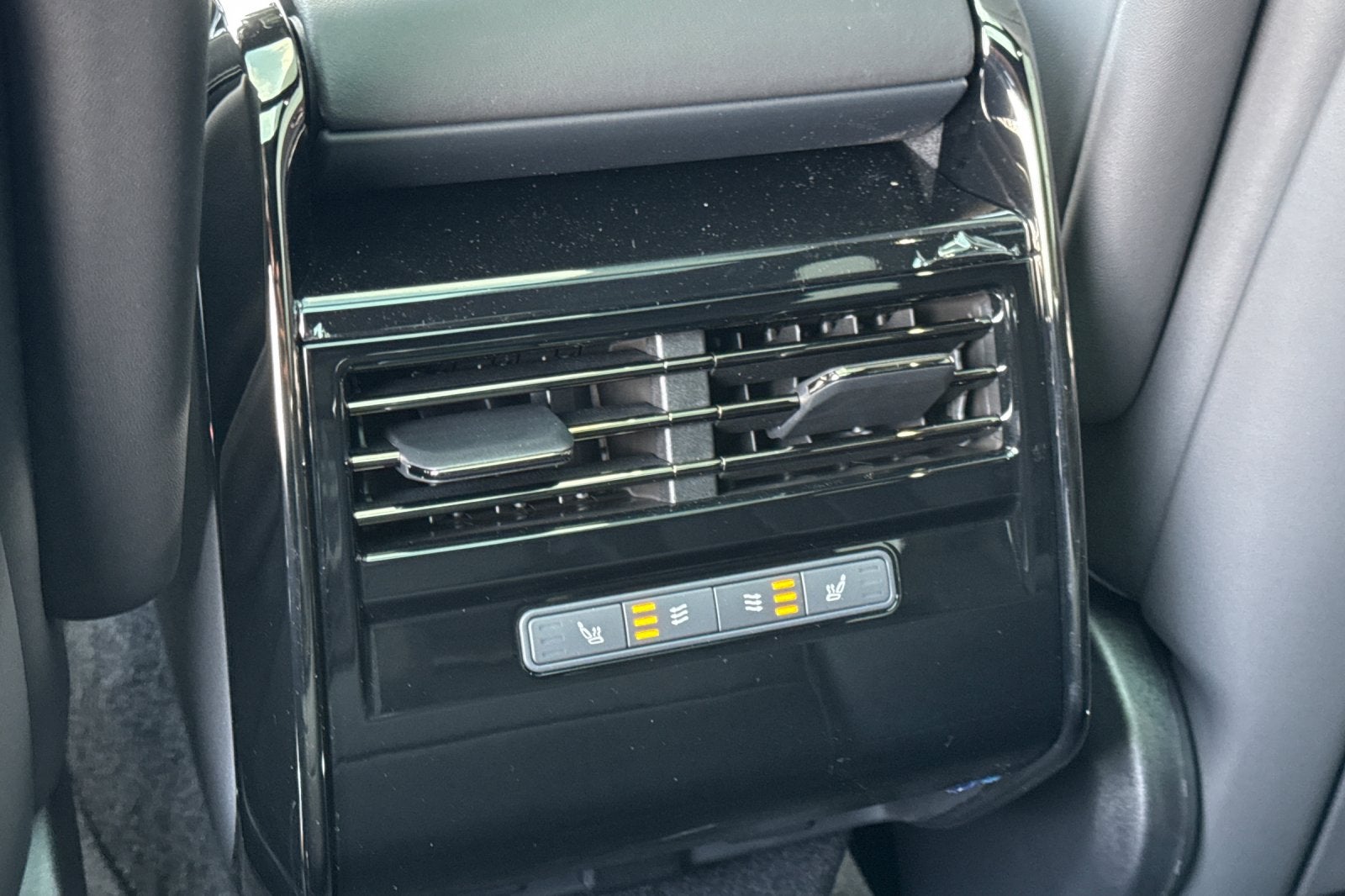 2027 Land Rover Range Rover Sport SE