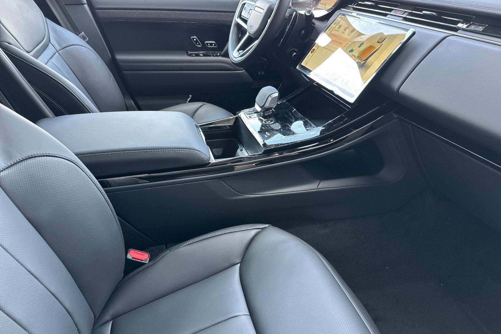2027 Land Rover Range Rover Sport SE