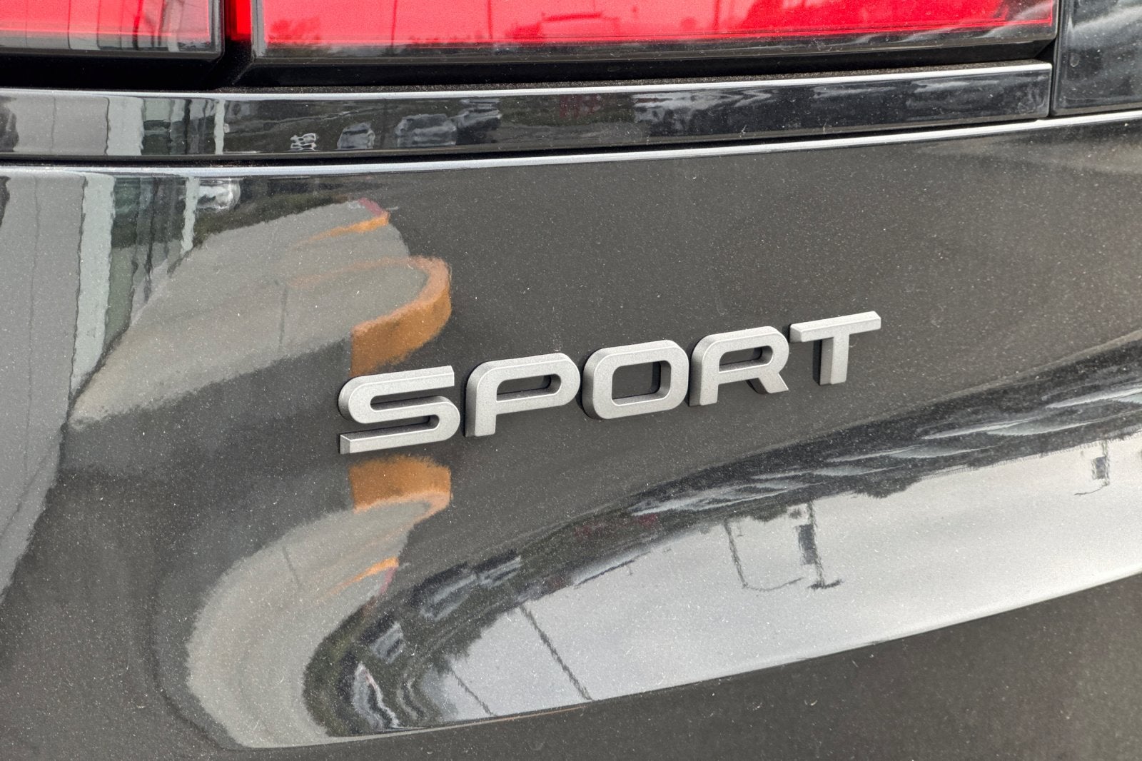 2027 Land Rover Range Rover Sport SE