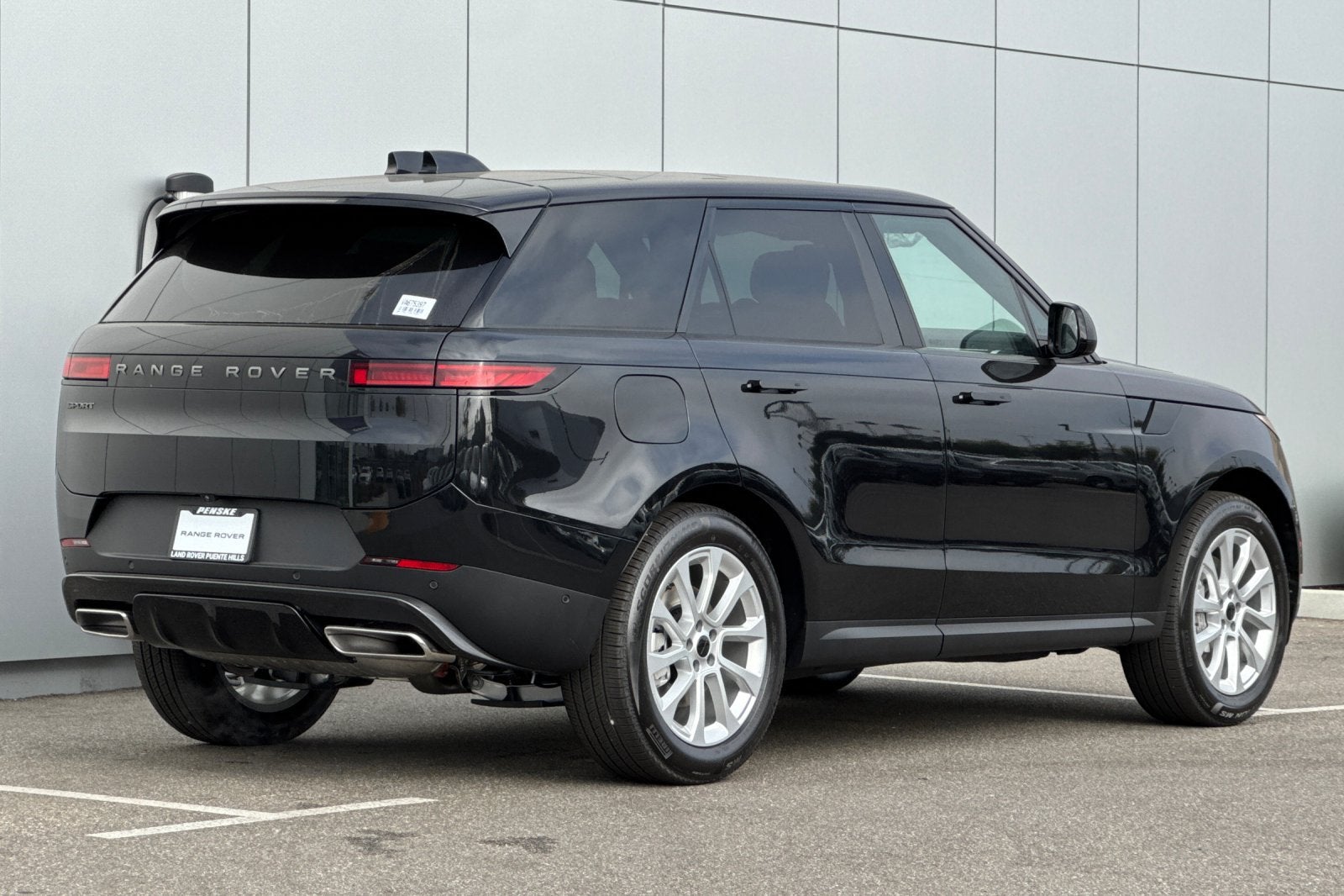 2027 Land Rover Range Rover Sport SE