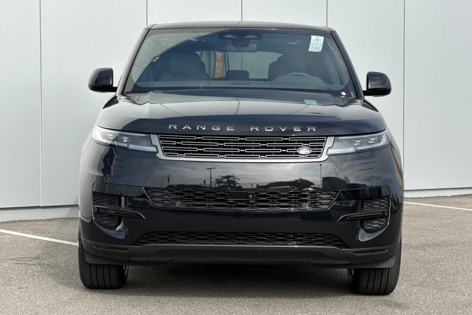 2027 Land Rover Range Rover Sport SE