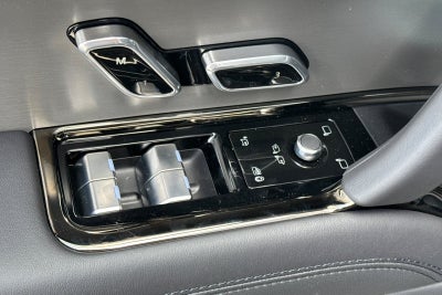 2026 Land Rover Range Rover Sport SE