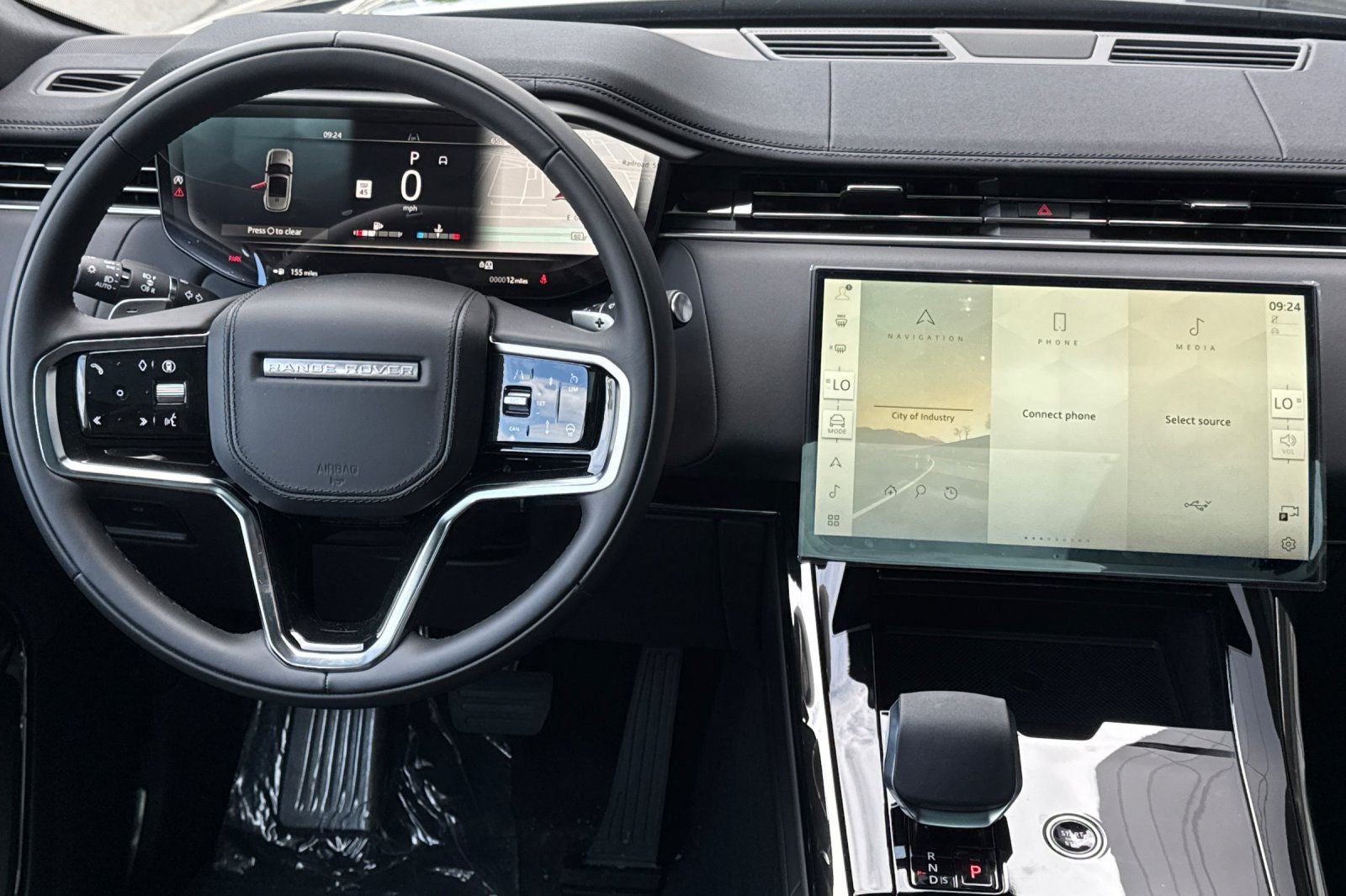 2026 Land Rover Range Rover Sport SE