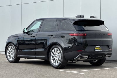 2026 Land Rover Range Rover Sport SE