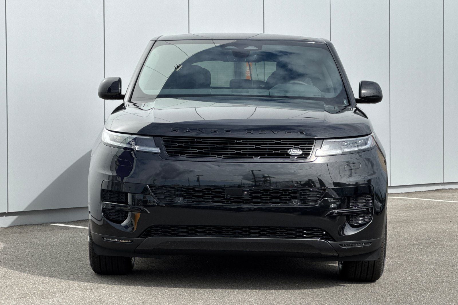 2026 Land Rover Range Rover Sport SE