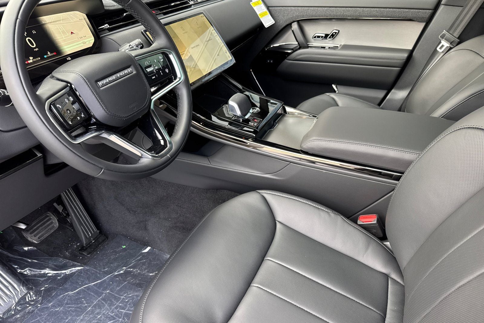2026 Land Rover Range Rover Sport SE