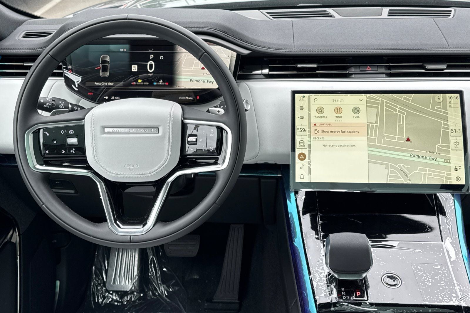 2026 Land Rover Range Rover Sport SE